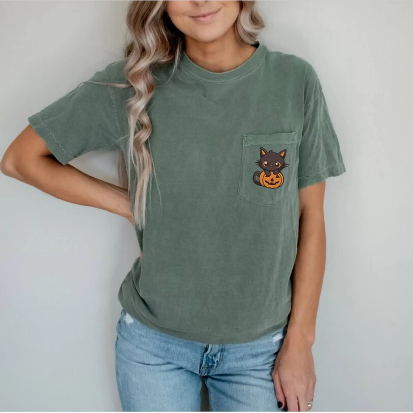 Embroidered Halloween Cute Cat with Pumpkin Pocket T-shirts/Halloween Fall shirt