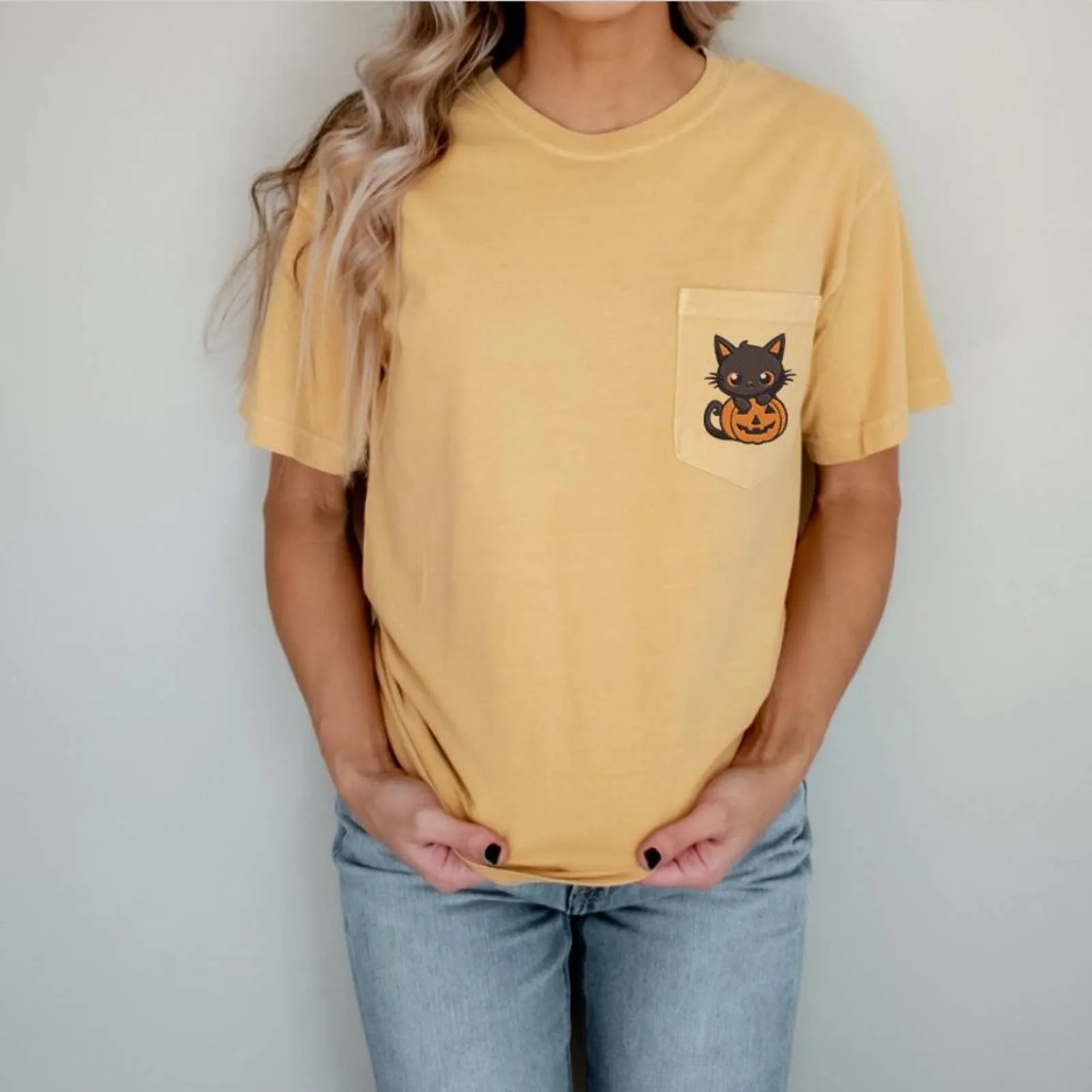 Embroidered Halloween Cute Cat with Pumpkin Pocket T-shirts/Halloween Fall shirt