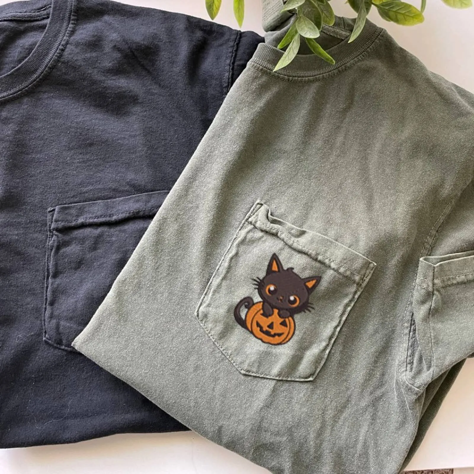 Embroidered Halloween Cute Cat with Pumpkin Pocket T-shirts/Halloween Fall shirt